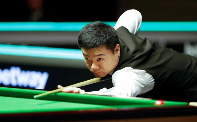 在今年的亚 在今年的亚